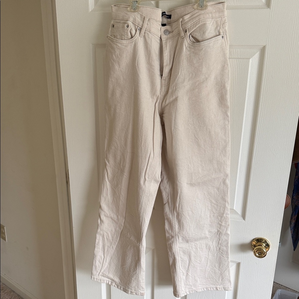 Calvin Klein Jeans women’s Relaxed Fit in Cream